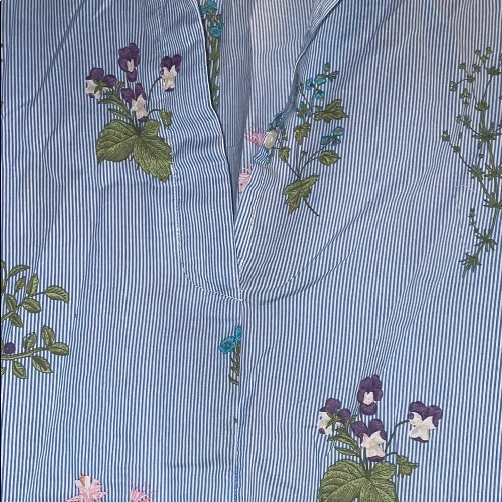 ☀️☀️Max Jeans Floral Button Down Shirt - Blue 🛑Sold🛑 - Picture 6 of 7